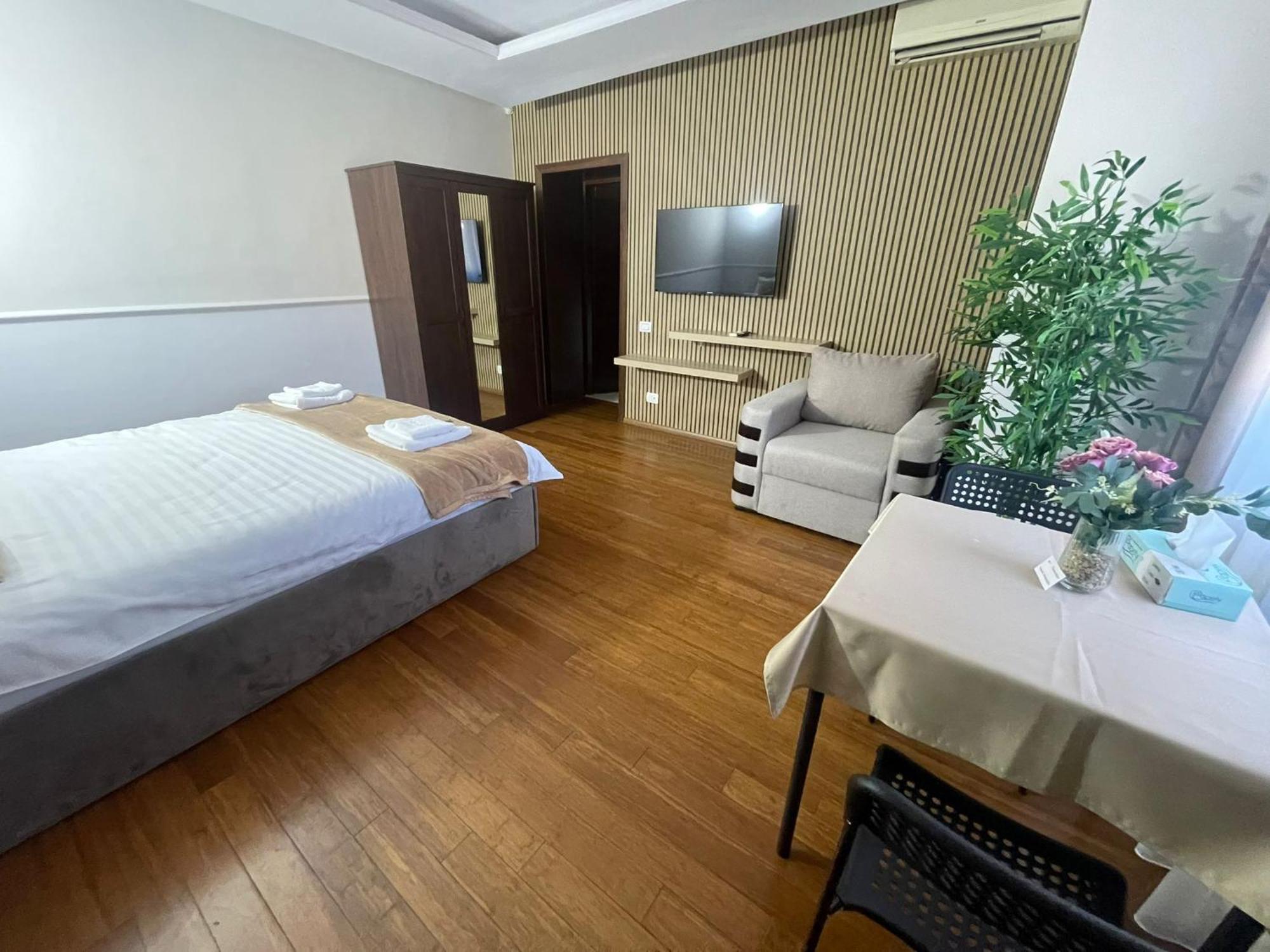 Therme Airport Resort Corbeanca Ngoại thất bức ảnh