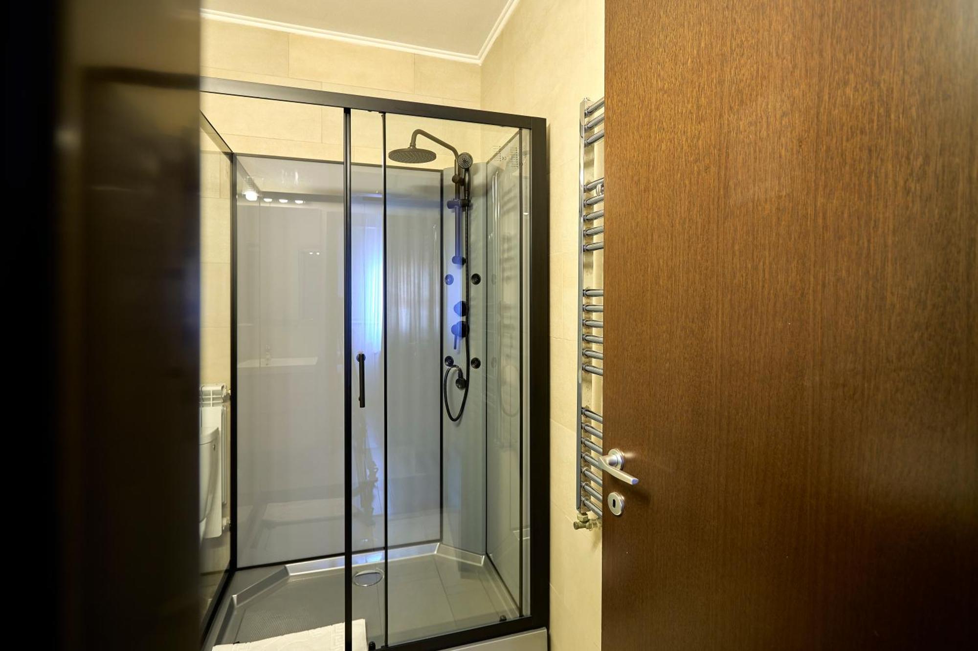 Therme Airport Resort Corbeanca Ngoại thất bức ảnh