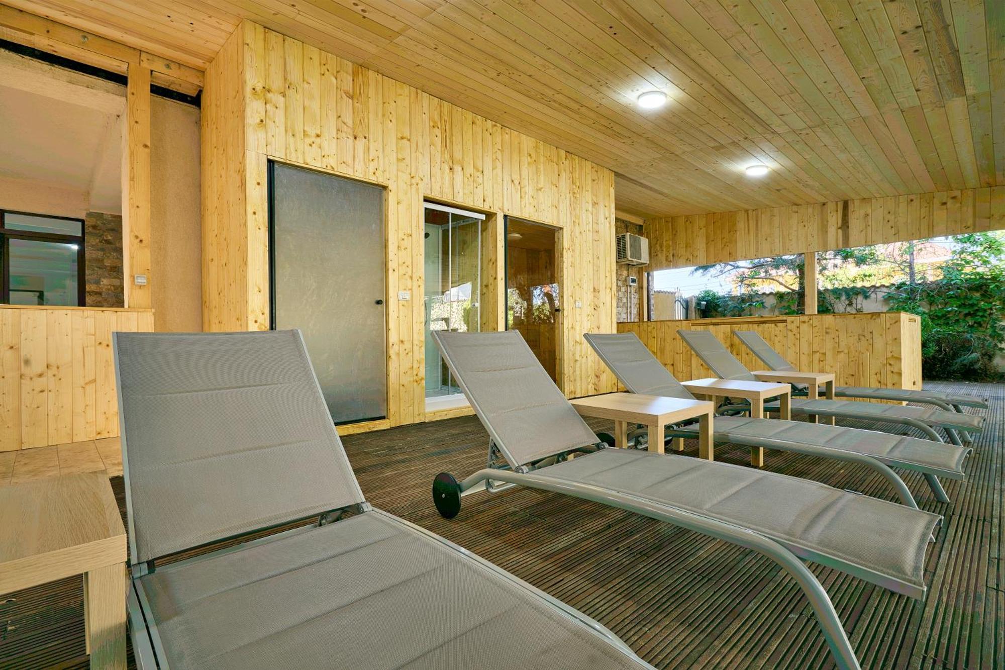 Therme Airport Resort Corbeanca Ngoại thất bức ảnh
