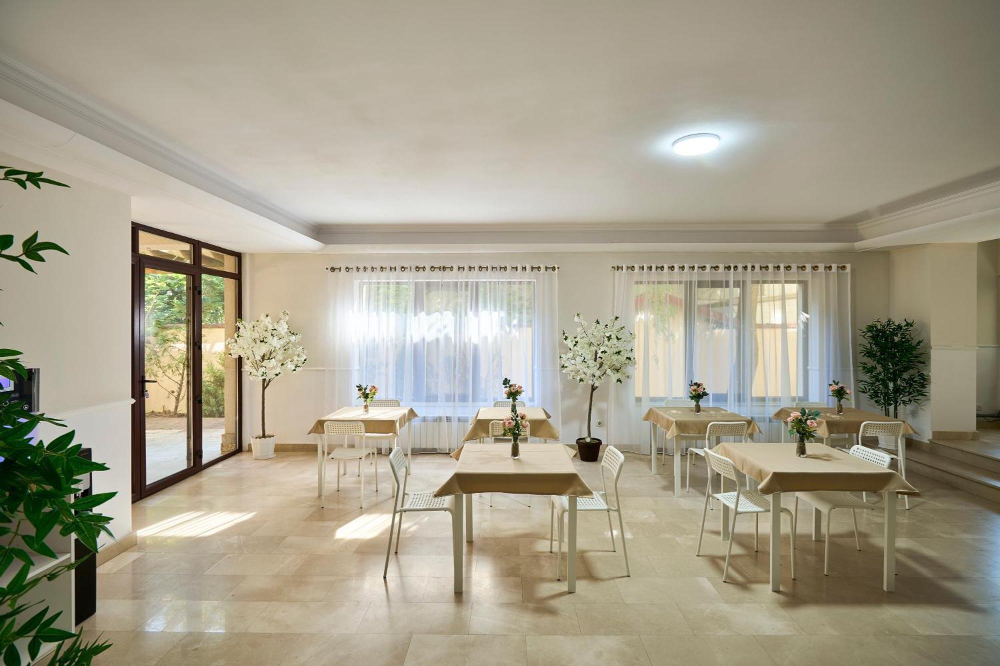 Therme Airport Resort Corbeanca Ngoại thất bức ảnh